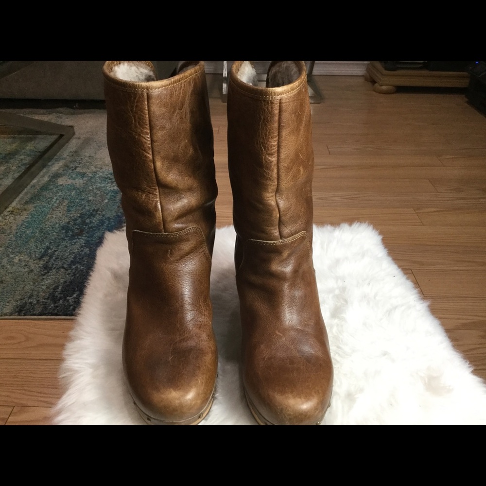Woman’s Ugg  boots